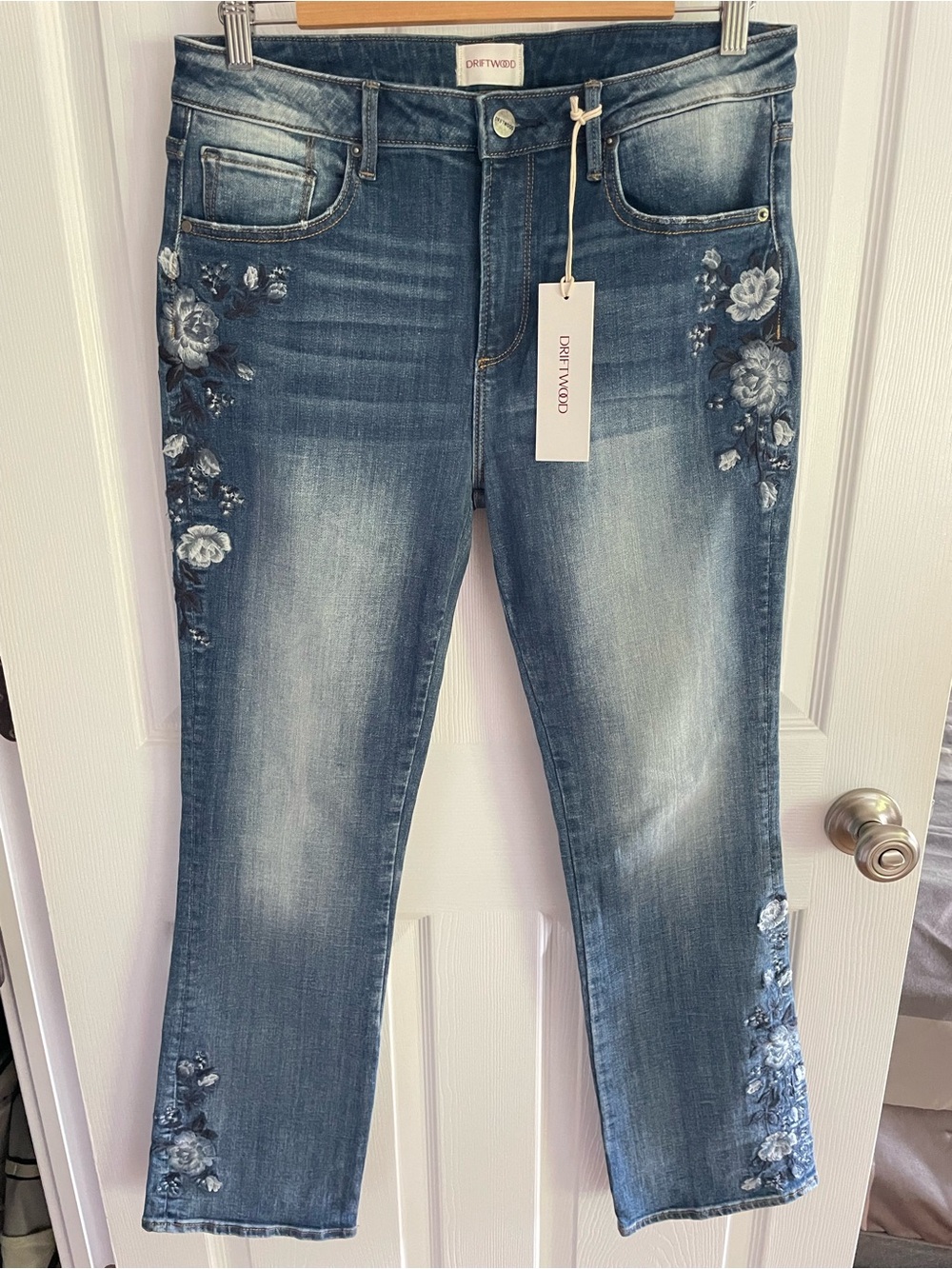 DRIFTWOOD Kelly Embroidered Jeans 30